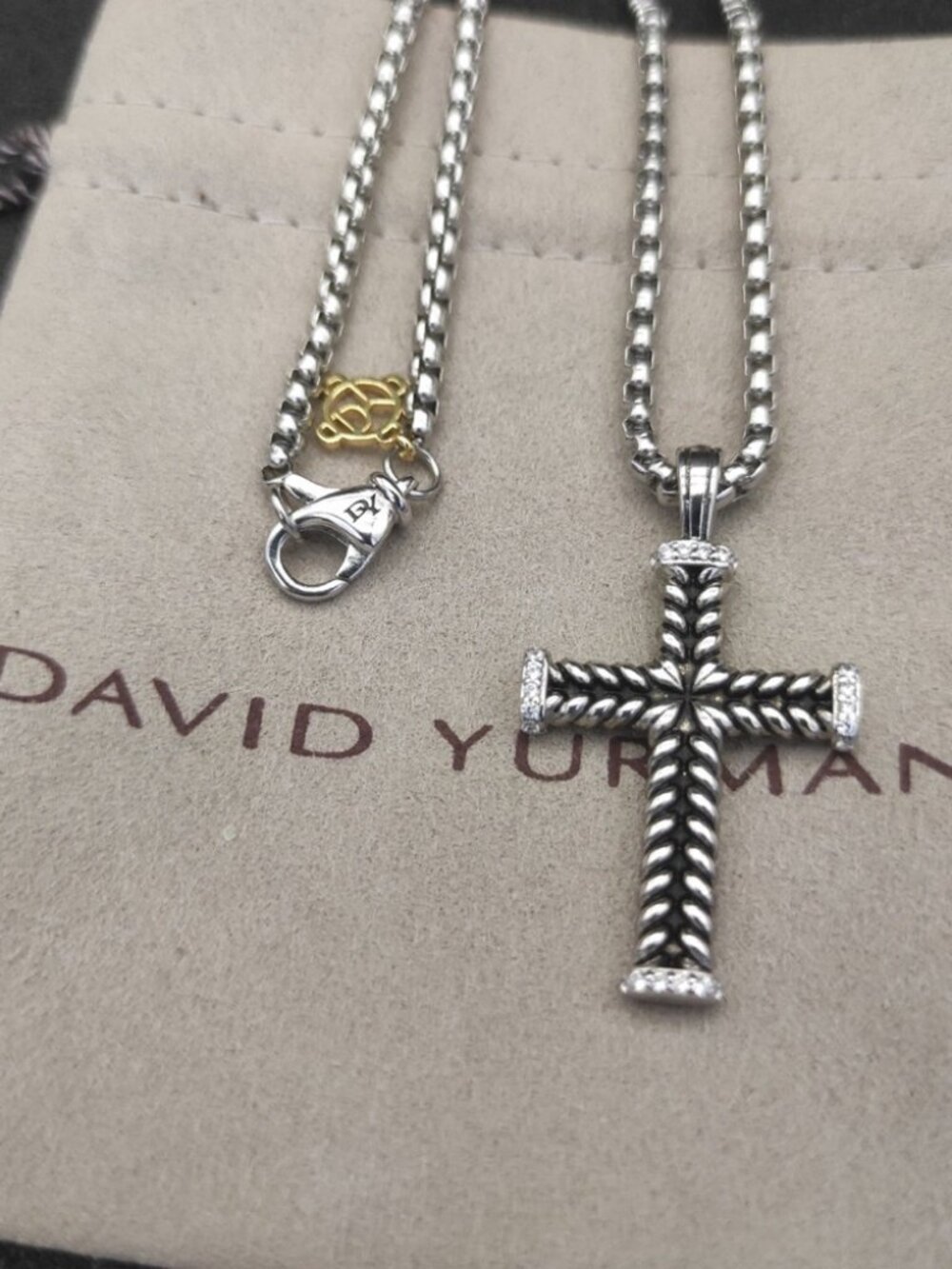 David Yurman 925 Silver Pave Diamond Cable Cross Necklace with Original Pouch - Picture 2 of 4